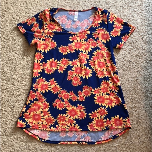 LulaRoe Small Floral Classic T NWOT Never Worn - Picture 1 of 3